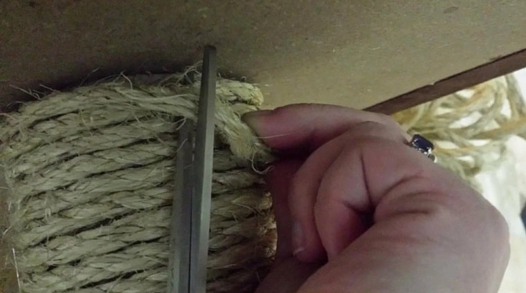 Cut The Damaged Sisal Rope